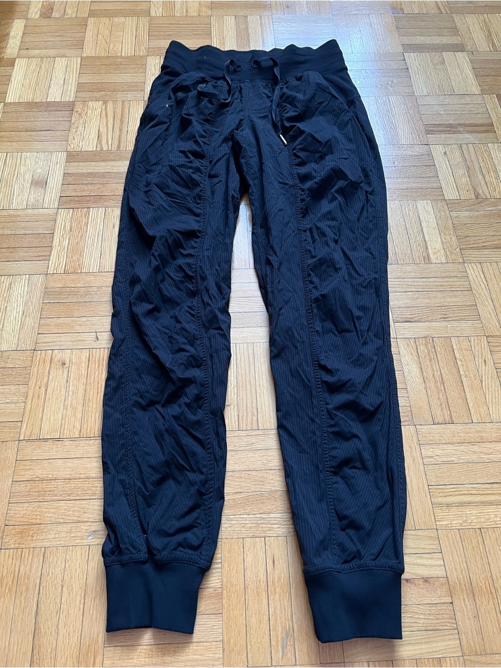 Lululemon dance studio jogger